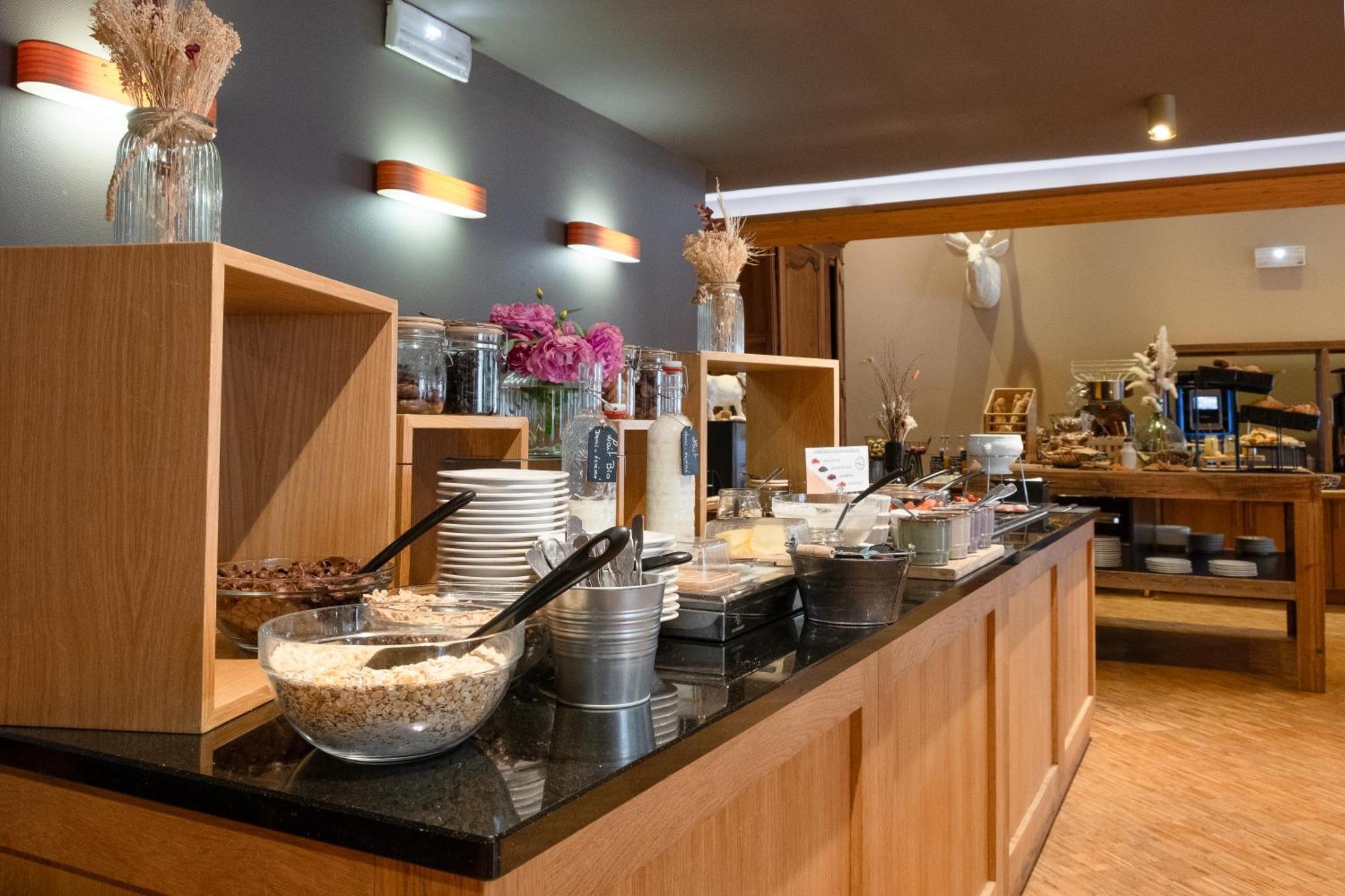 Mercure Saint-Lary Eksteriør bilde